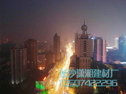 長沙五一大道的水泥管 長沙五一大道的水泥管